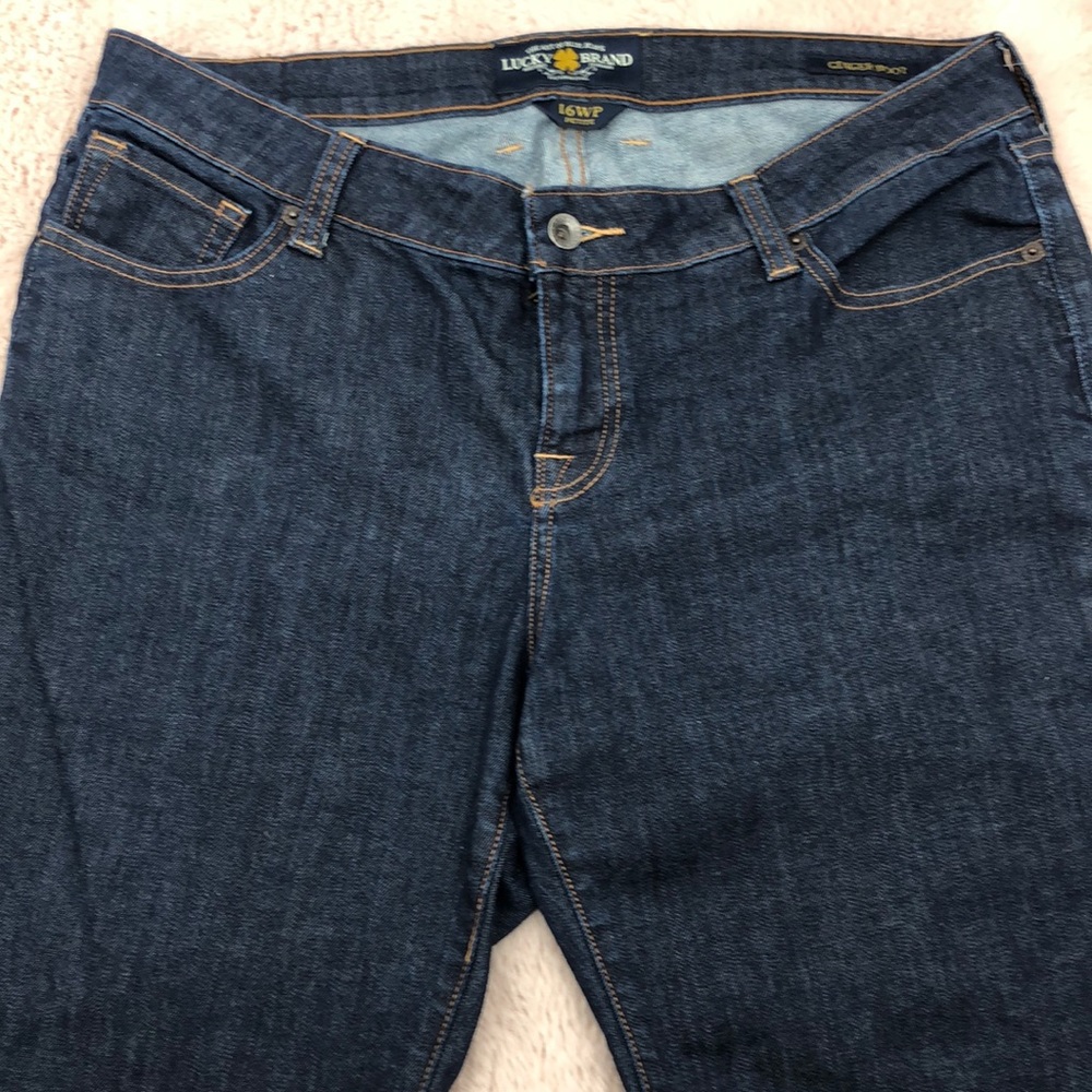 Lucky Brand 16WP Ginger boot like new dark denim wash jeans